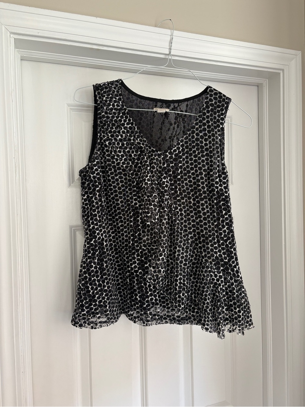 Chico’s Polka Dot Ruffle Sleeveless Blouse Women’s Medium